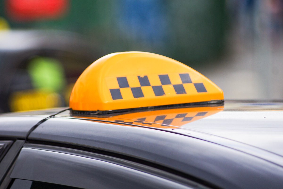 Судимых не пустят в таксисты: в Минтрансе задумались о безопасности пассажиров