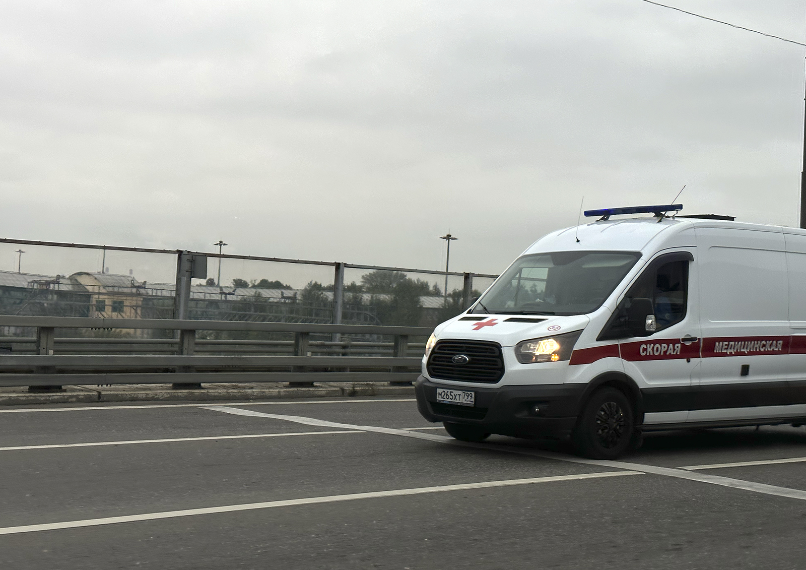 Водители попадают в законодательную ловушку при пропуске машин со спецсигналами