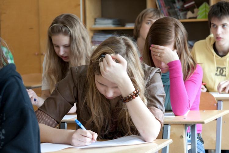 Педагог-психолог: «Школьникам и их родителям не стоит бояться сентябрьских проверочных работ»