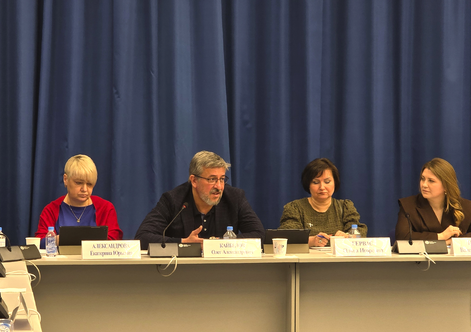 Кадровая проблема остаётся одной из основных в здравоохранении: как ее решить