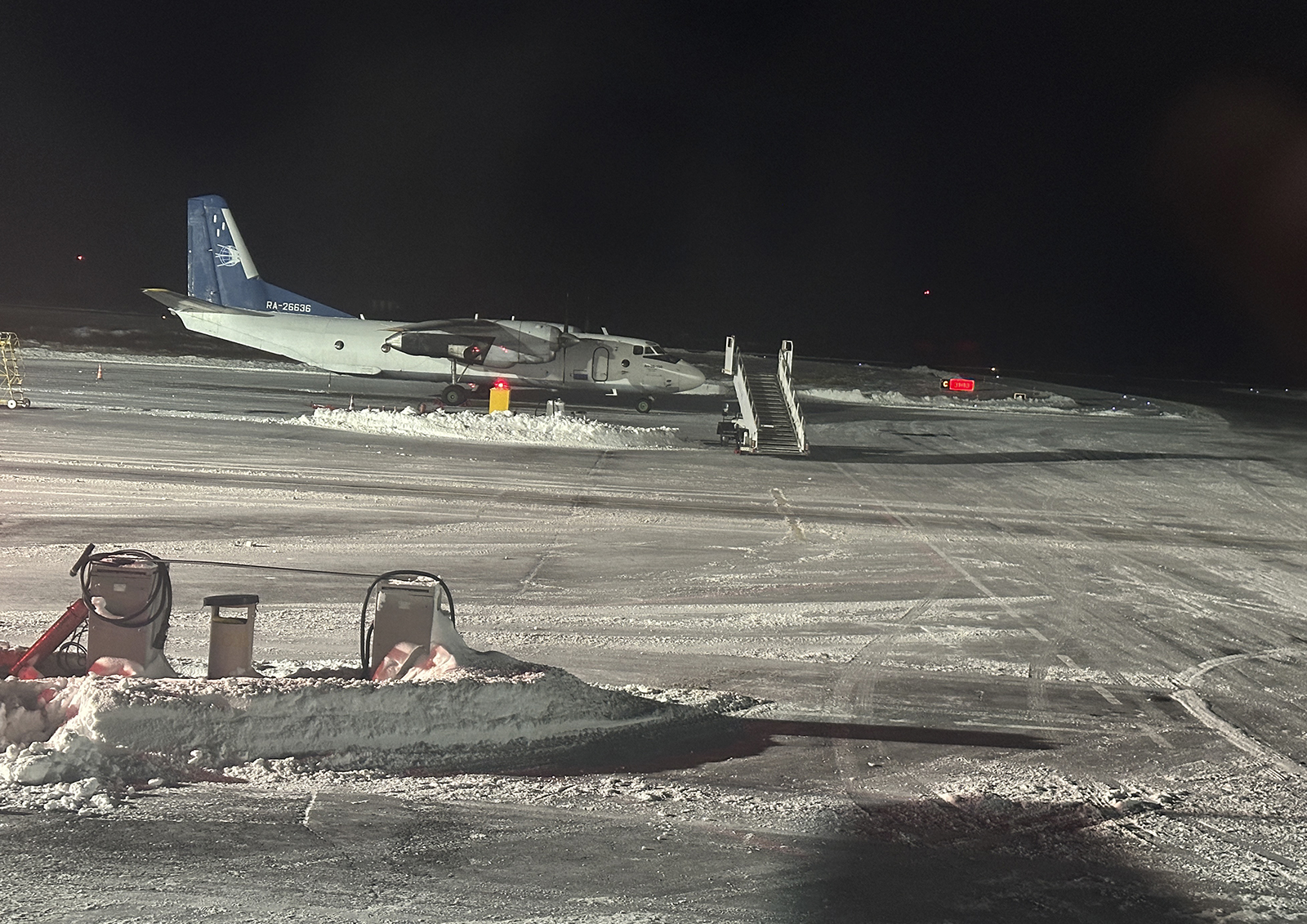 Детям до 12 лет обязали давать места в самолете рядом с родителями без доплаты