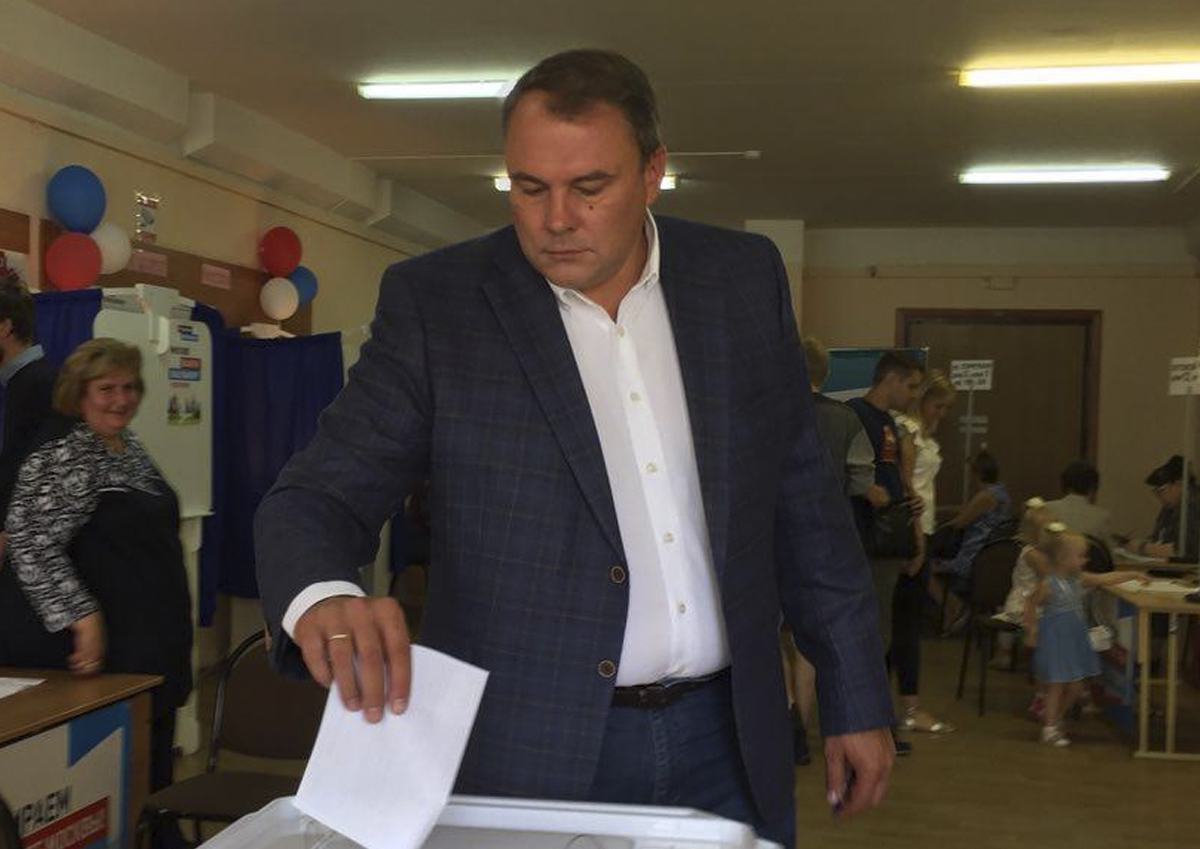 Политолог Марков назвал причины победы Петра Толстого на выборах в Госдуму
