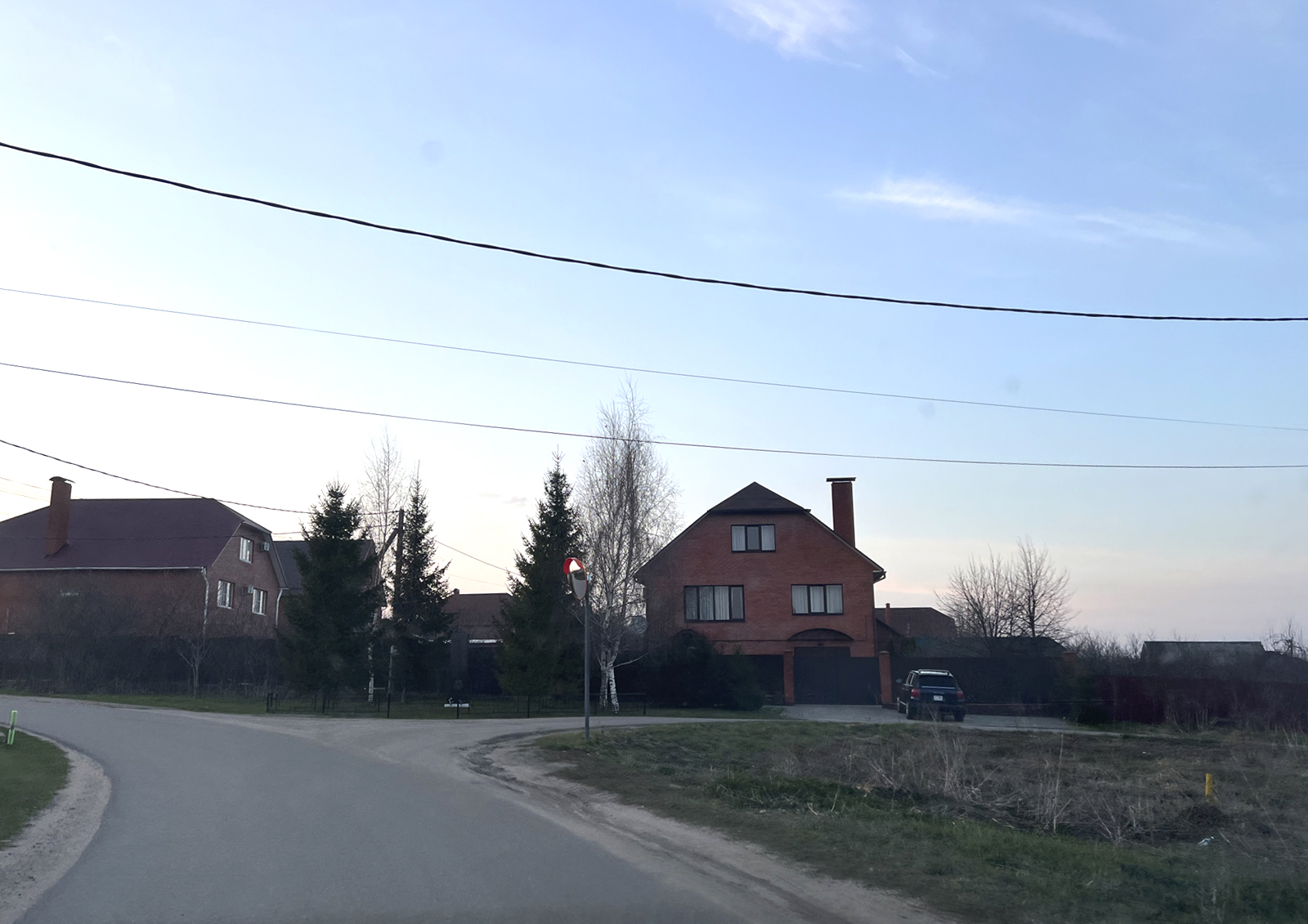 Дачникам напомнили о штрафах за брошенный на участках мусор