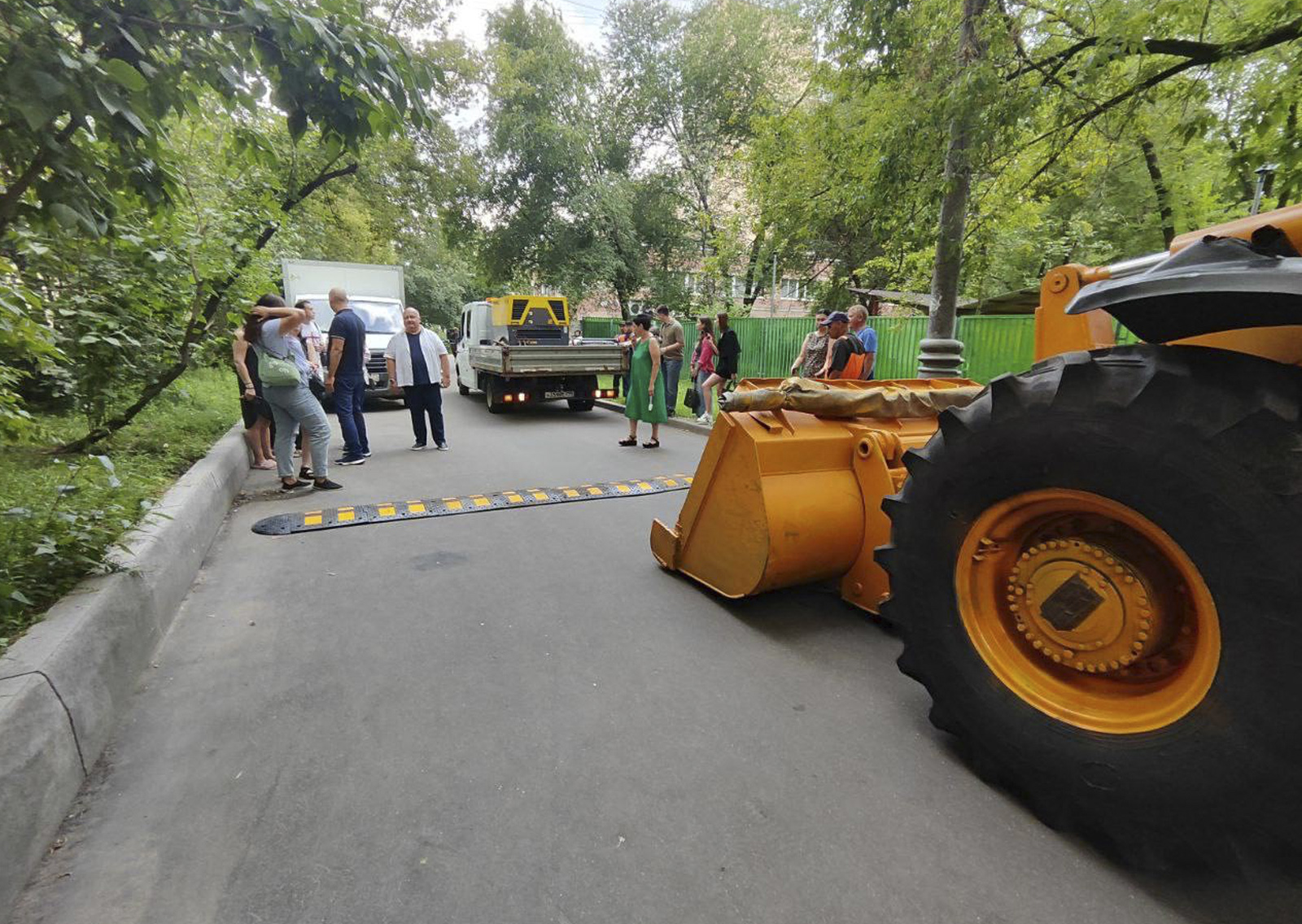 Искусственные неровности соорудили на проспекте 40 лет Октября в Москве