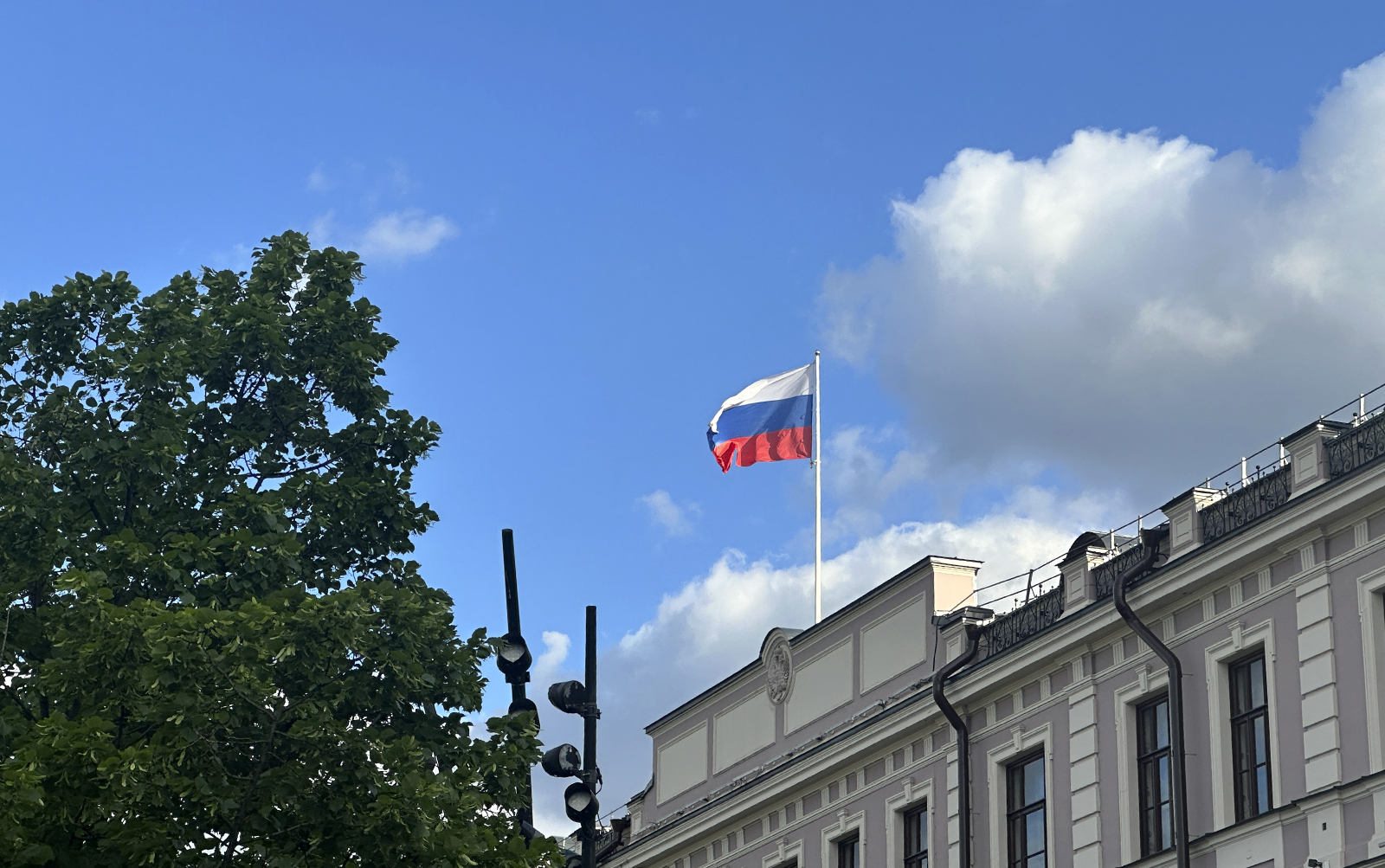 Доля России в мировом предложении услуг не превышает 1-2%
